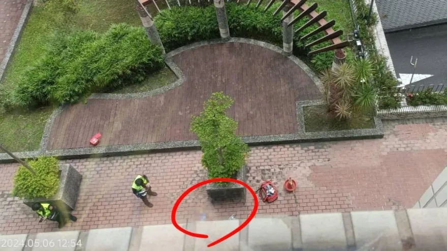 快訊/台電出事了！北市營業處女員工12樓頂墜下　當場摔死在花圃