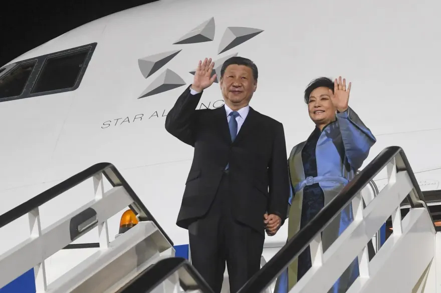 影/戰機護航！習近平抵塞爾維亞國是訪問　總統武契奇親迎