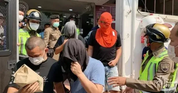 影/假辦案真擄人！泰國員警綁走5陸客　闖飯店押人強索220萬