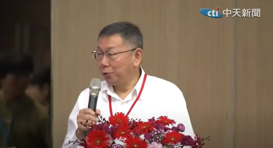 陳佩琪提早退休　柯文哲反應出乎意外…大喊「她不兼差我就沒收入啦」