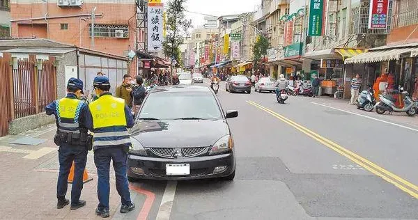 變態的正義感！「魔人社團」手把手教學　還譏退件警「不舉王」