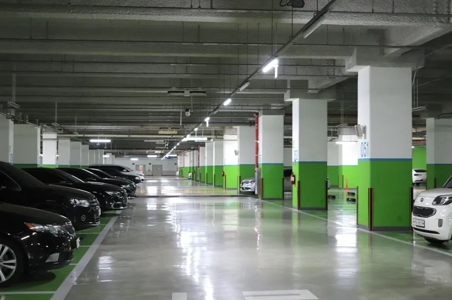 社區群組狂「@ALL借車位」　鄰居怒了！過來人教一招：從此安靜