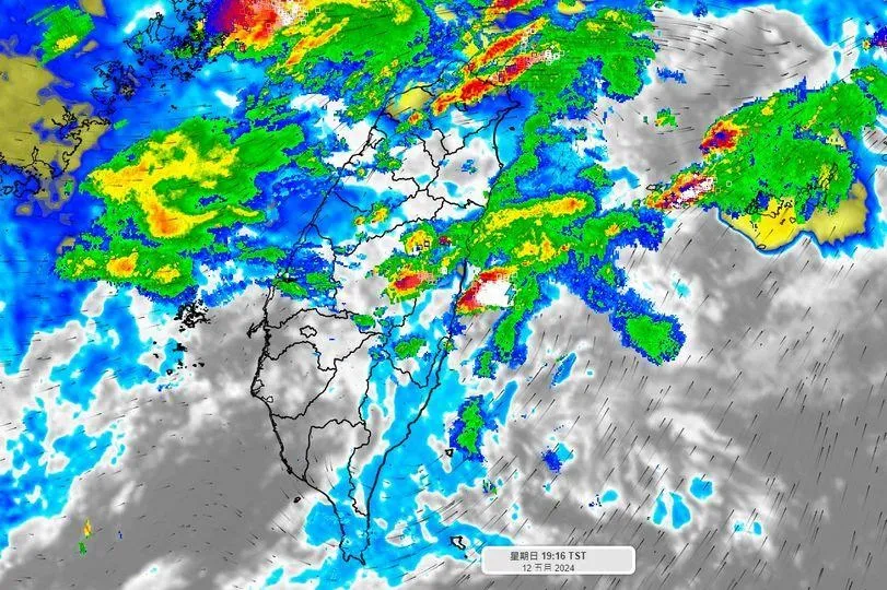 鋒面殺來了！7縣市大雨特報　彭啟明示警：明天雨會更廣泛也明顯