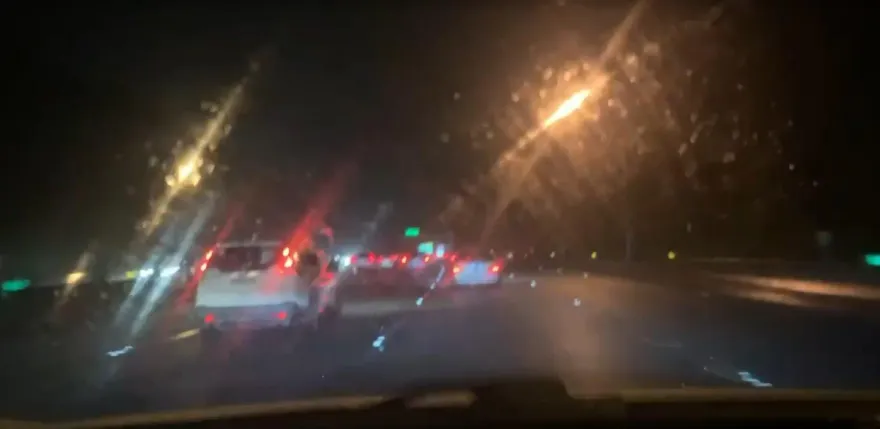 影/鋒面影響！北台灣「7縣市」大雨特報　國3關西段大雨畫面曝