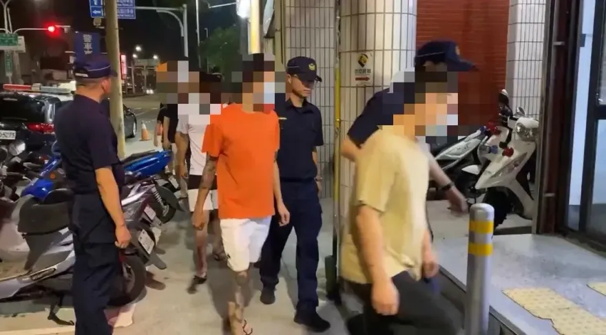 影/嘉義KTV坐檯沒付錢！業者、客人爆發衝突　3人到案