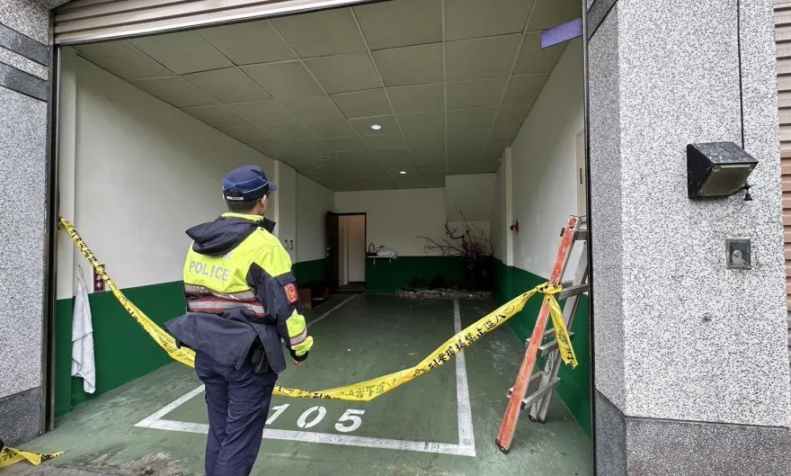 快訊/中和摩鐵殺害2小孩悲劇！　狠心生母遭逮辯「吸毒喝酒後情緒失控」