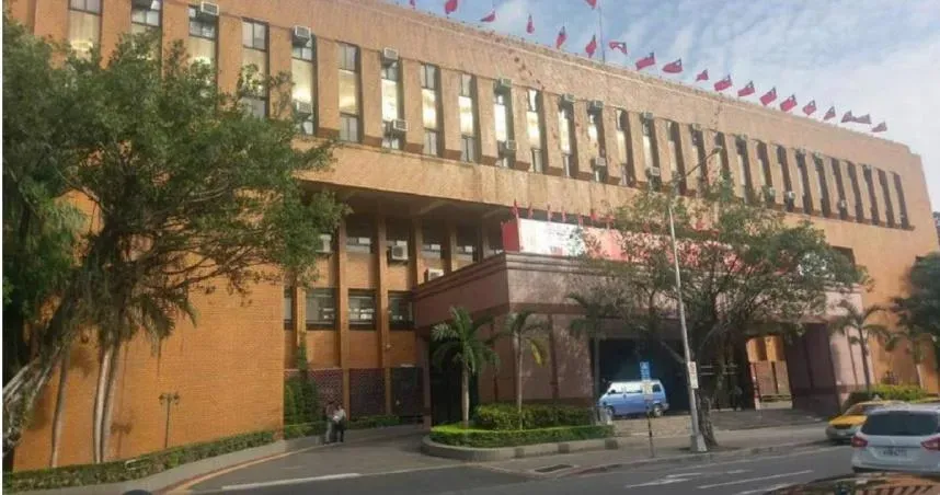 北市警涉嫌包庇色情業者！50萬交保禁止出境　警局回應了