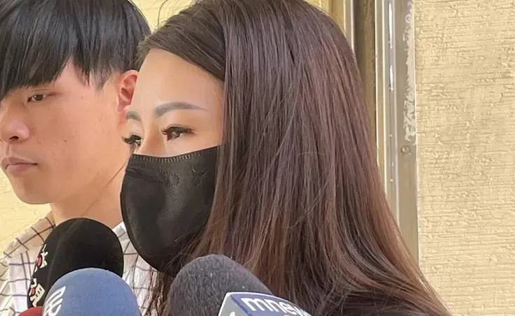 狠母悶殺小姊弟！外公無力料理後事　殯葬業者暖心喊：費用全免