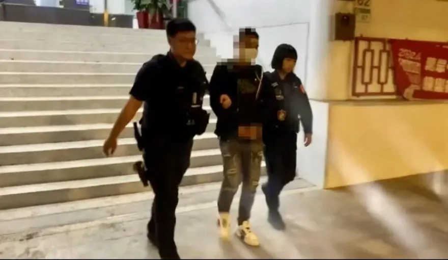 影/五木區腰間帶刀攜毒遭盤查　男子拒檢襲警遭壓制逮捕