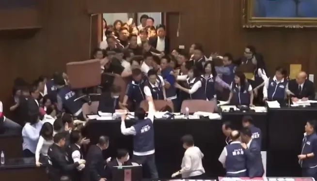 國會改革吵什麼？立院全武行6送醫　4大重點一次看