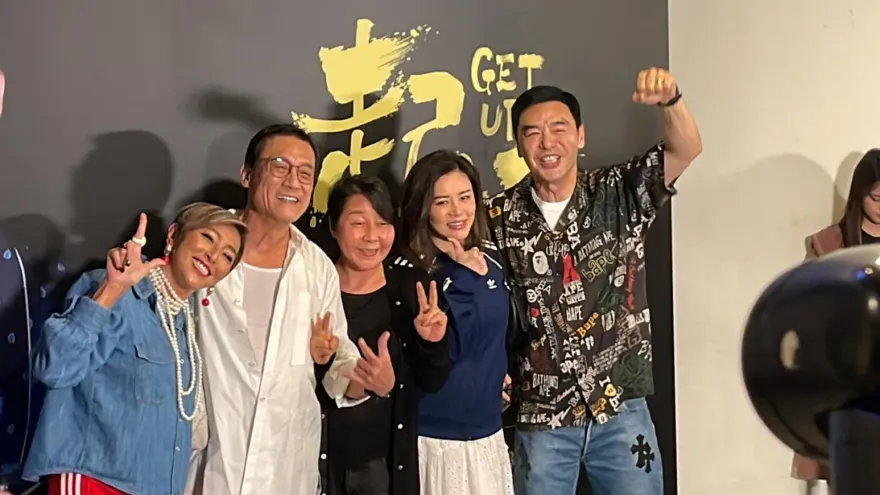 杜德偉忙演唱會林志穎幫按摩　香港天王突現身全場陷瘋狂