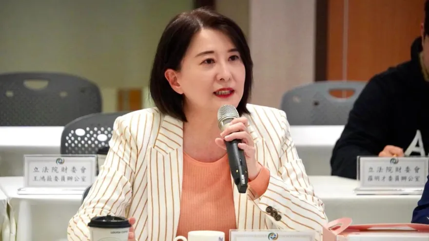 民進黨有需要就出現？王鴻薇揭國會改革親綠民調背後疑點