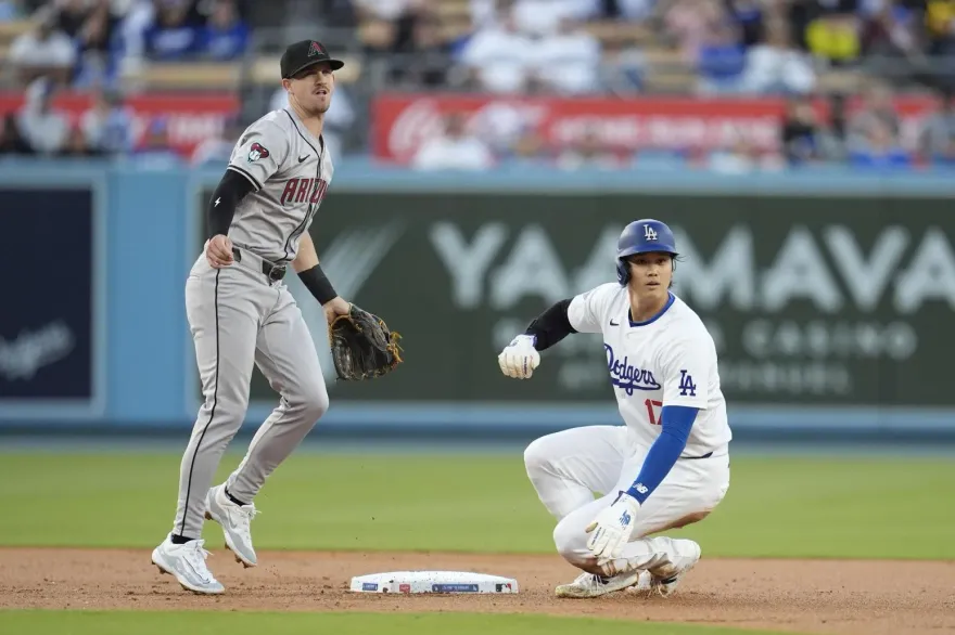 影/大谷翔平突襲短打！道奇教頭也意外　大讚他腳程快