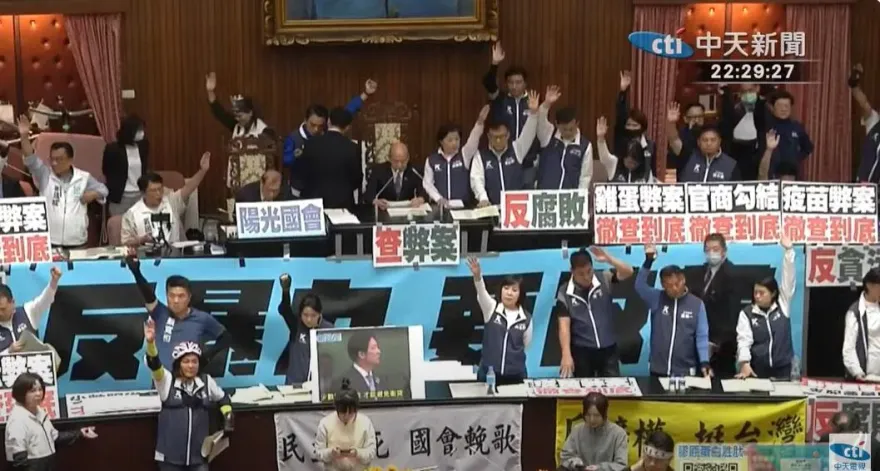 藍營為何堅持要舉手表決？羅廷瑋曝原因：綠營偷走6張表決卡