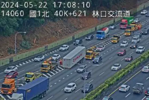 快訊／驚悚斷頭！國1北向林口段貨櫃車釀「屍首分離」　車道嚴重癱瘓