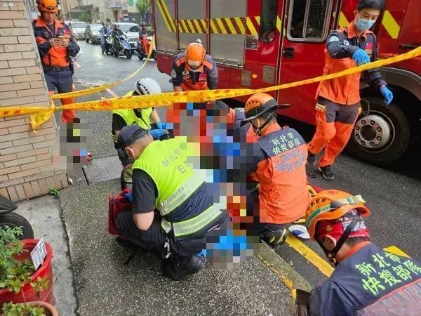 快訊/汐止49歲婦墜樓爆頭亡　子女驚聞噩耗急衝醫院