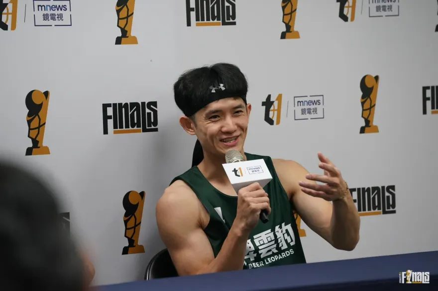 NBA等級的霸氣！蔣淯安讚卡森斯：我只帶兩件內褲但不敢說…反正洗了會乾