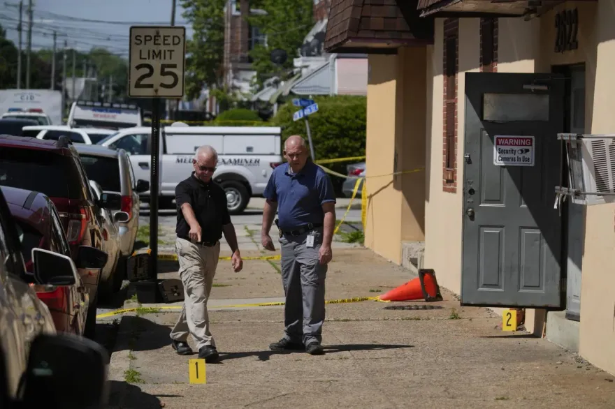 影/有深仇大恨？美國賓州寢具店前員工持槍射殺5同事　釀2死3傷