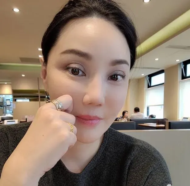 沈嶸通靈最美星二代命運　預測歐陽娜娜「後繼無力」？小S女兒大富大貴