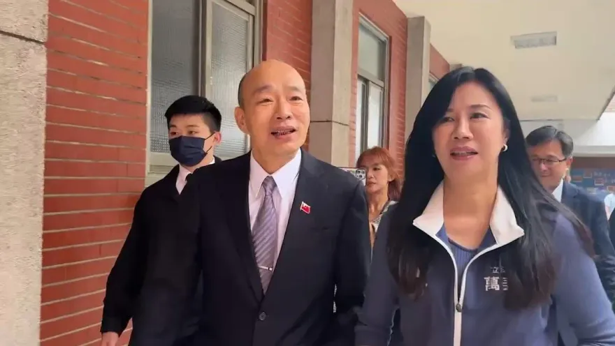 立院衝突韓國瑜「嚴重負傷」　郭正亮爆他動怒痛斥：台灣民主怎會墮落成這樣？