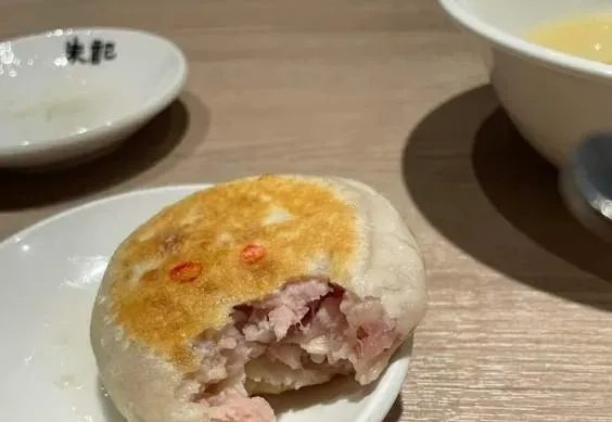 快訊/遭爆料賣「生豬肉餡餅」朱記道歉！衛生局揪「2缺失」要求限期改善