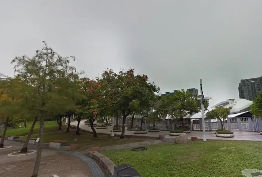 快訊/台中文心公園現男屍！身亡多時　警封鎖現場