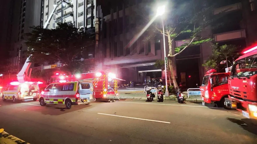 快訊／新竹市東區深夜火警！　2消防員不幸殉職