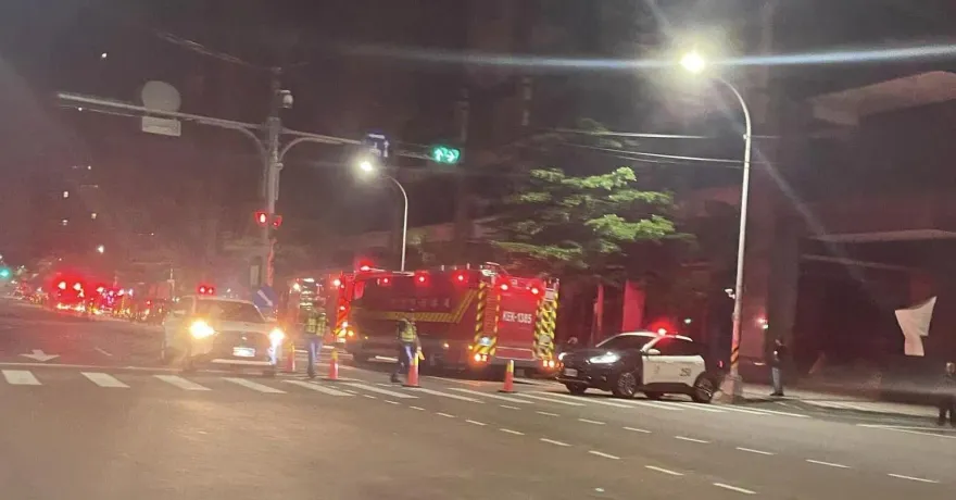 新竹大樓火警！韓職員受困「掰開電梯門」為傳救命短訊　濃煙竄入他仍昏厥