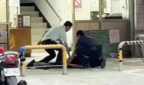 影/吸食器被扣竟「衝警所想討回」　基隆毒蟲拿工程帽砸警