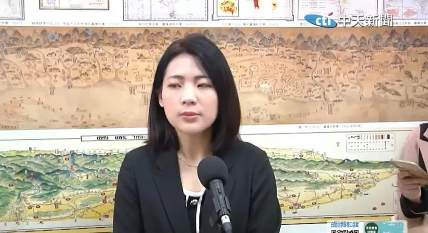 大酸王義川「沒肩膀和責任感的男人」　徐巧芯自爆：我老早就被監控了