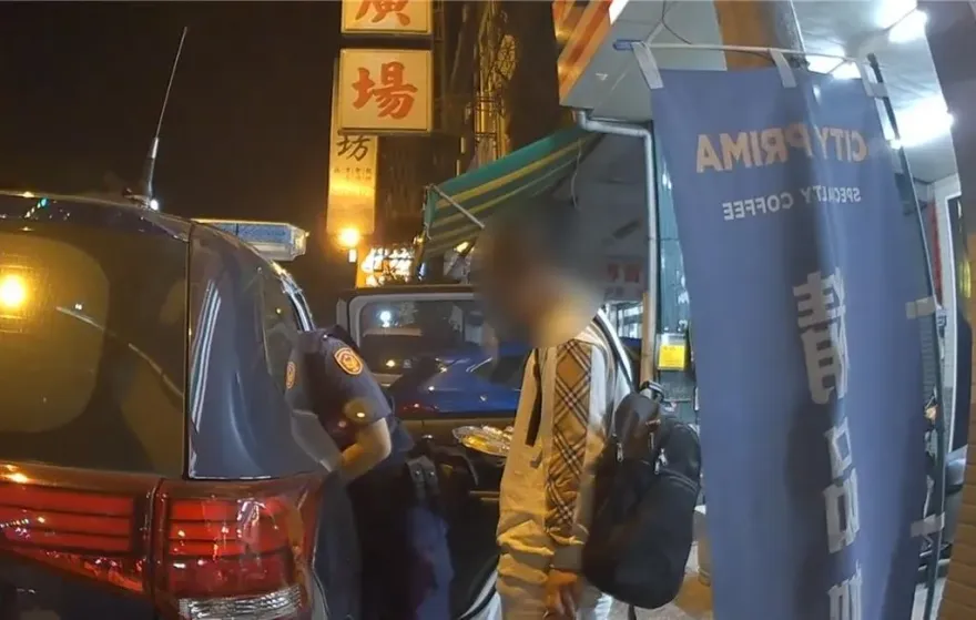 14歲少年餓到上街討食！仍謹記老師叮嚀「一定要參加國中會考」　忍餓徒步去考場