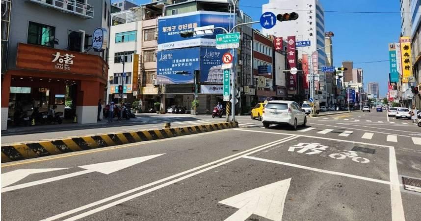 台南取消機車「二段式左轉」！黃偉哲盼年底前全市通行　圓環並開放機車直行