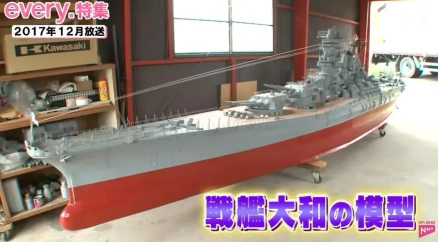 影/日男花費十年時間打造可載人「大和號」戰艦模型　首下水成功航行20分鐘