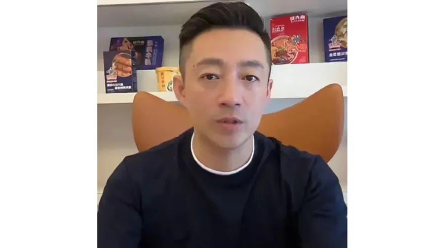 汪小菲尷尬了！兒試吃酸辣粉突喊「一股屎味」全被拍　網笑：砸場親爸