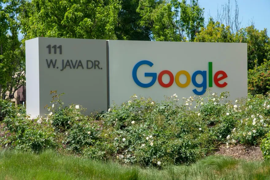 揮裁員大刀！Google這回瞄準「雲端部門」　逾100人丟飯碗