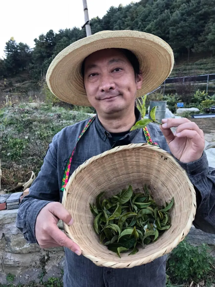 57歲九孔「回歸金山小農」　2千坪樂活地樂當女兒傻瓜