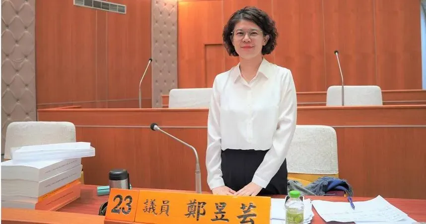 與女議員裸身睡同床！律師辯「小便滴褲管」才沒穿褲　尪目睹崩潰