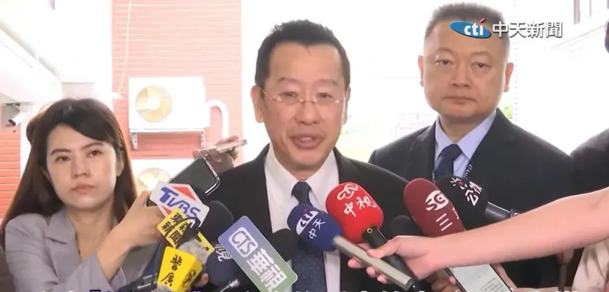 美空軍官校畢業台生家人赴美車禍受重傷　醫療費破百萬美金　顧立雄說話了