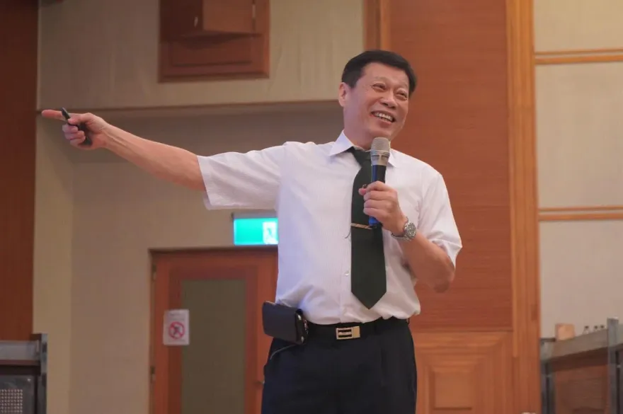 批唐治平不認母遺體！高大成被酸民嗆「有病」反擊了：怎可能過世2天就不認得