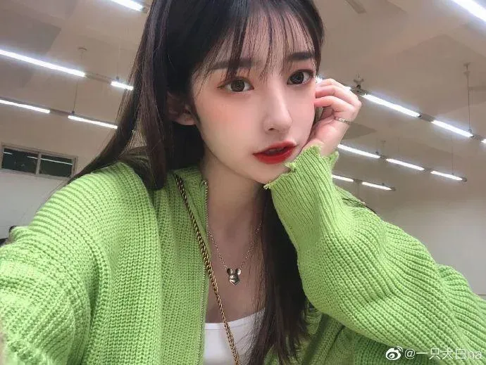 陸女星黃一鳴未婚生子！　爆孩子爸是「百億富少的種」：不負責的男人