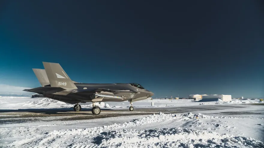 強化F-35戰力 丹麥、挪威採購AIM-120C-8飛彈