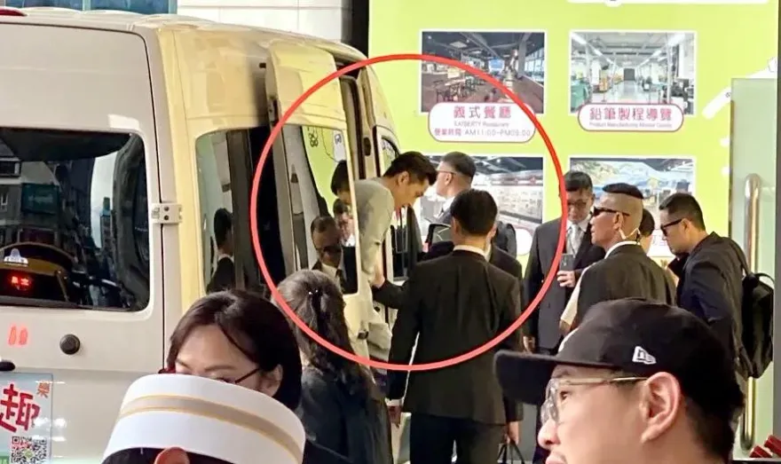 快訊/直擊！胡歌「對話青年」講座結束離開松創　直接返回下榻飯店
