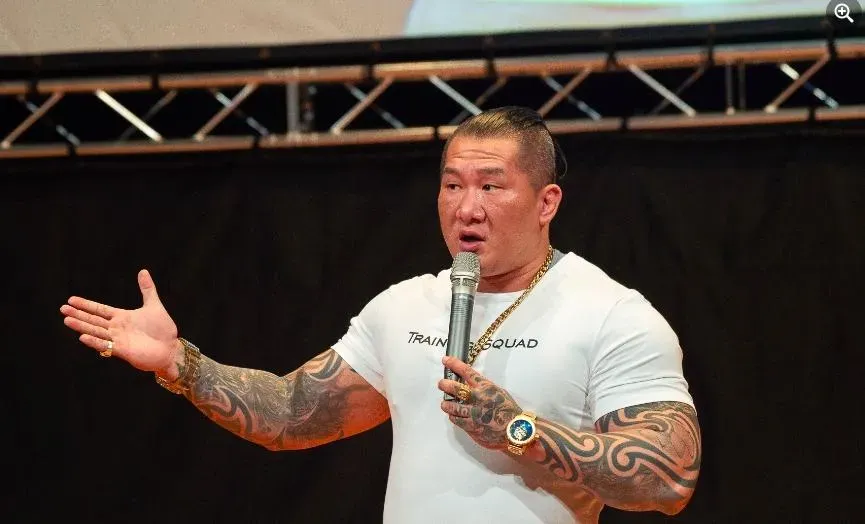 獨/為尋仇？是誰衝撞健身房？　館長陳之漢十點親上火線正面對決