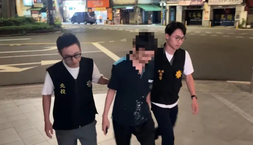 影/北市行車糾紛街頭追撞球棒砸車　警以車追人逮嫌到案
