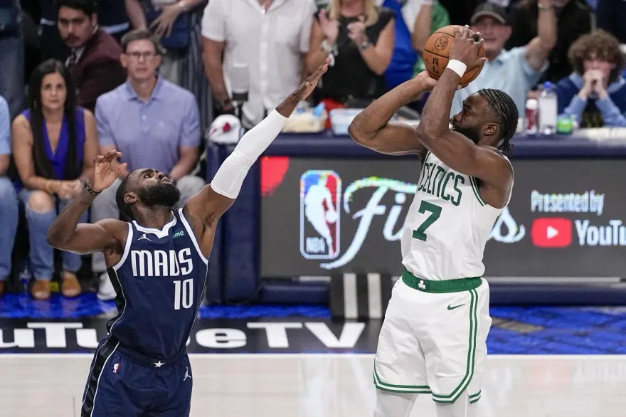 NBA總冠軍賽塞爾提克3連勝聽牌　塔圖姆、布朗合轟61分擊退獨行俠