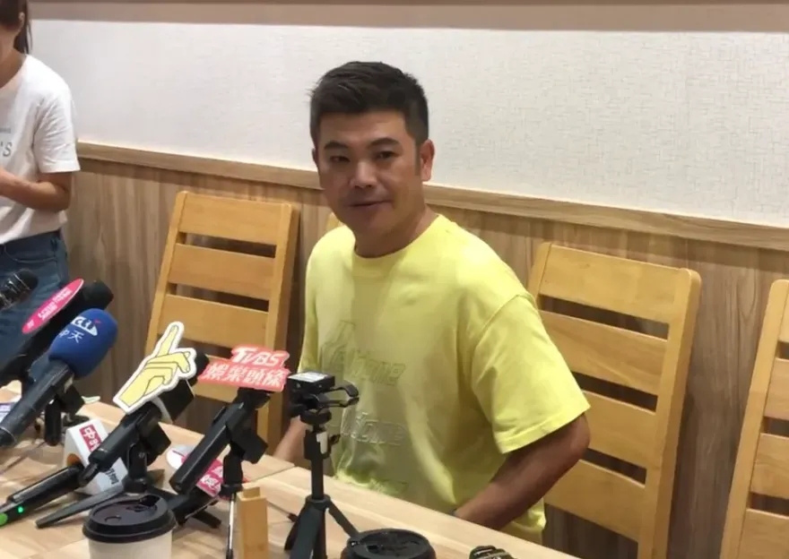 昔迷簽賭欠4千萬！馬國畢現身揭「還債進度」　認隔10年同框前妻淚崩