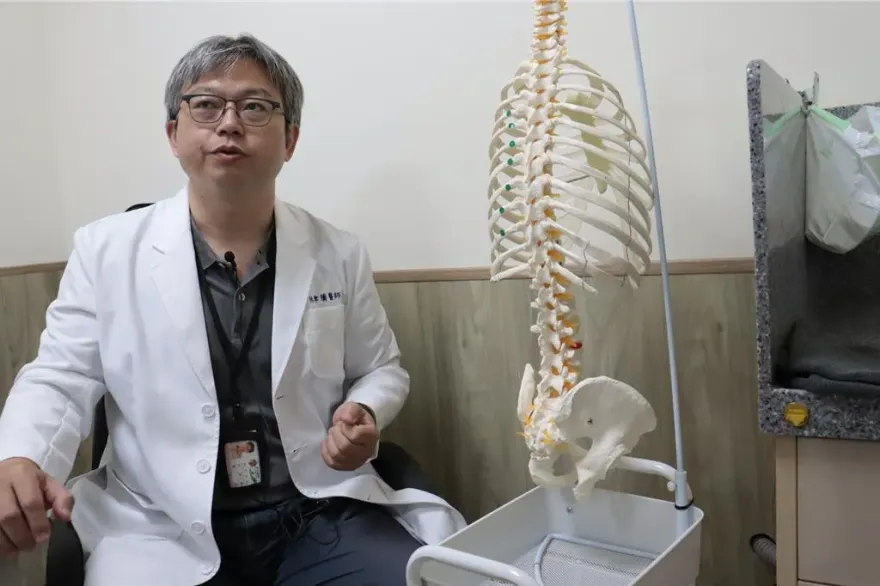 7旬嬤車禍斷肋骨！一週從斷3根變7根　醫：嚴重恐致氣胸、血胸