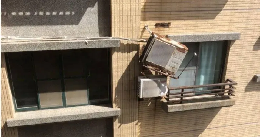 房仲不會告訴你的事！新竹南寮8年住戶：開兩天窗房間積滿沙和鹽晶
