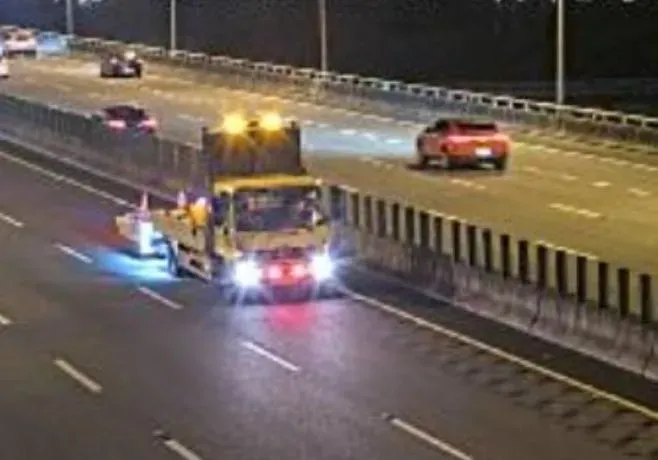 快訊/國3北上彰化段驚傳翻車！　女駕駛受困車內搶救無效身亡