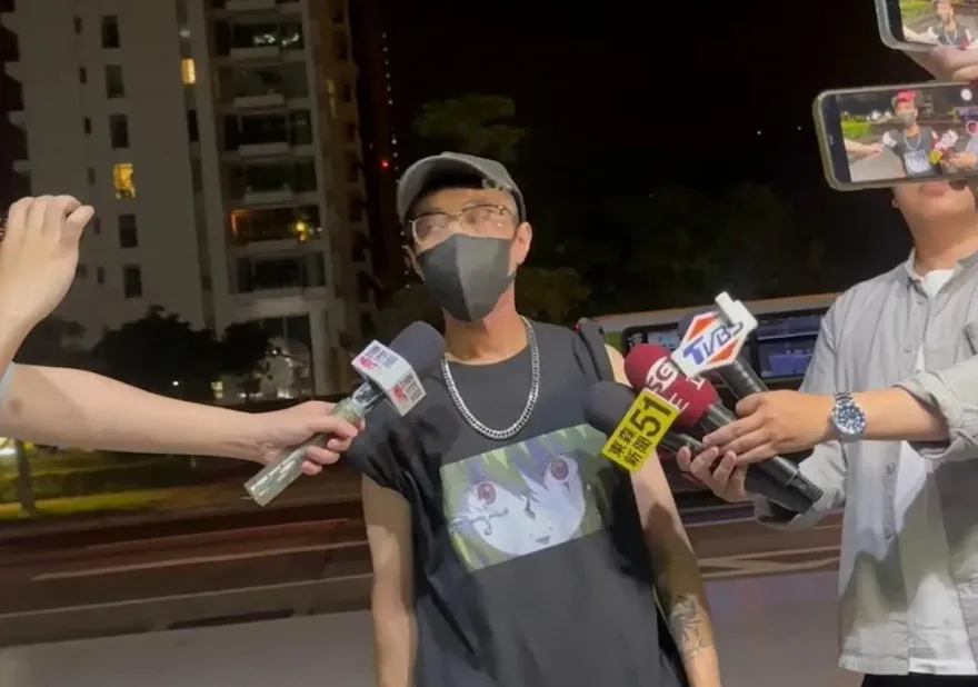 孫安佐「自製火槍」帶上街！　經紀人到案說明「烤肉用」：我們不是白癡